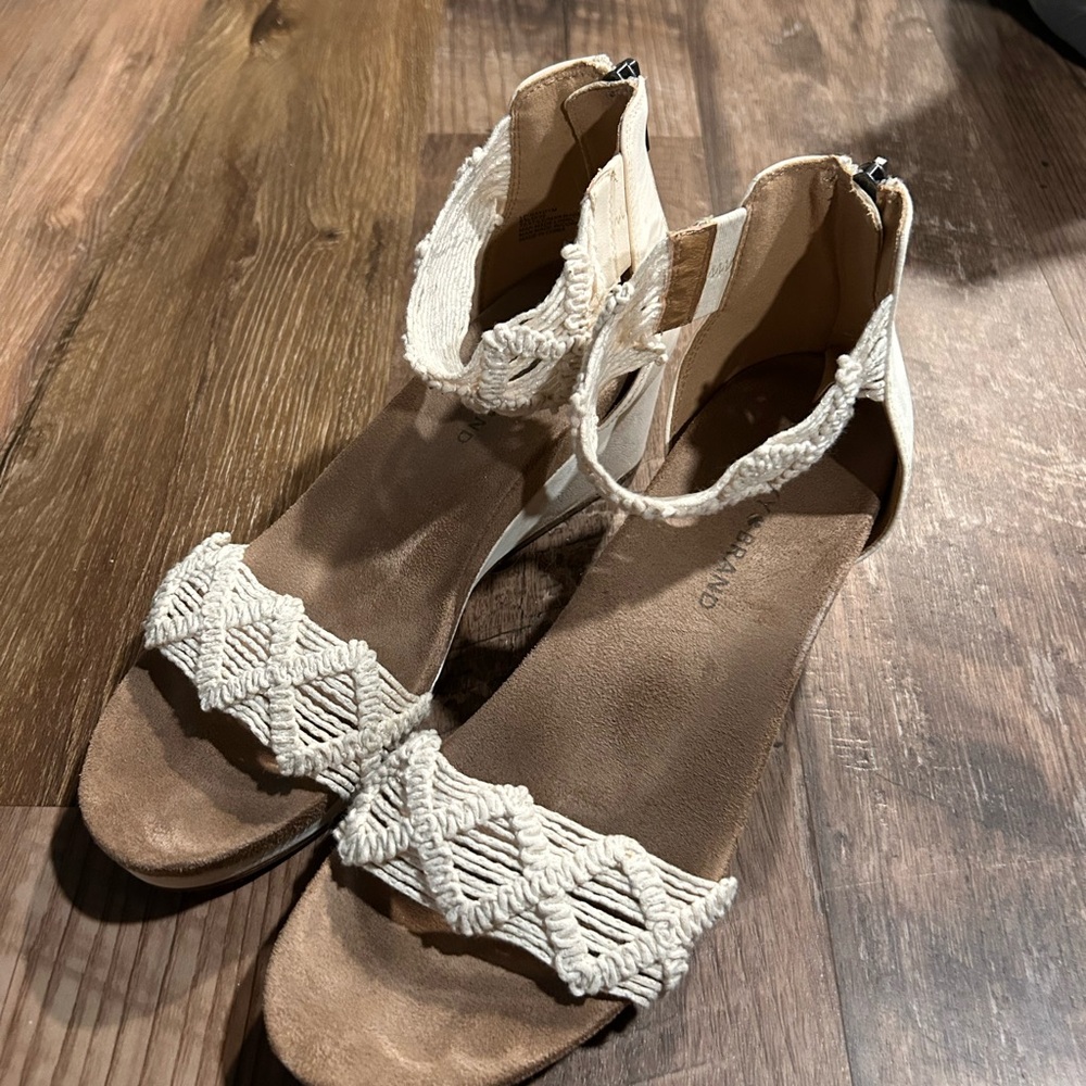 Lucky Brand White and Brown Wedge Sandals with Zip-Up Back
